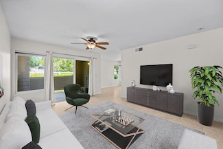 1071 Shadowridge Dr Unit 55, Vista, CA 92081