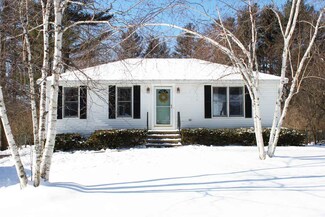 35 Fraser Dr, Salem, NH 03079