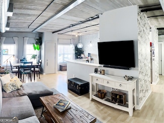 800 Peachtree St NE Unit 1319, Atlanta, GA 30308