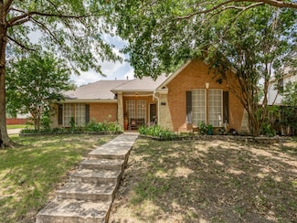 6907 Longmeadow Dr, Sachse, TX 75048