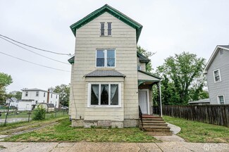 21 W Adams St, Paulsboro, NJ 08066