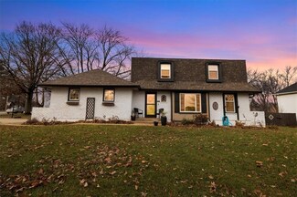 402 N Jefferson St, Raymore, MO 64083
