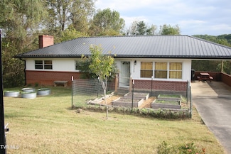 325 Harkleroad St, Kingsport, TN 37660