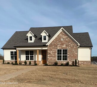 2172 Laughter Rd N, Nesbit, MS 38651