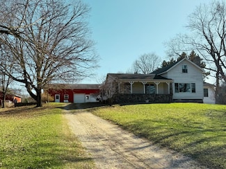 31581 26th Ave, Gobles, MI 49055