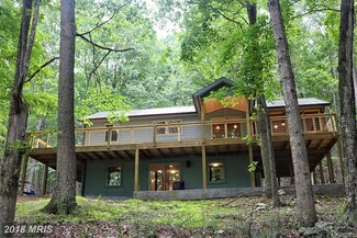 1068 Settlers Valley Way, Lost City, WV 26810