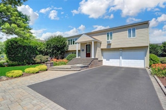 3023 Ira Rd, Bellmore, NY 11710