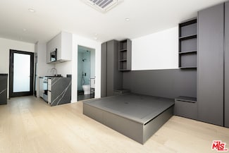 1325 Cabrillo Ave Unit 5, Venice, CA 90291