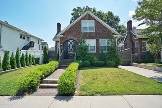 126 Delaware St, Staten Island, NY 10304
