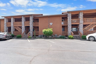161 Avondale Dr Unit 1, Branson, MO 65616