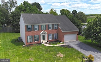 10526 Jasper Dr S, Greencastle, PA 17225