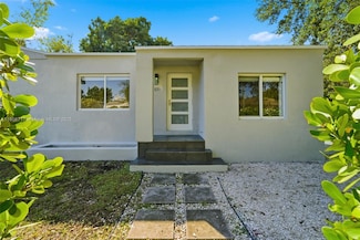 570 NW 49th St, Miami, FL 33127