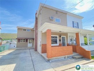 6 E Columbus Ave, Nesquehoning, PA 18240