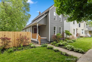 1132 Jennette Ave NW, Grand Rapids, MI 49504