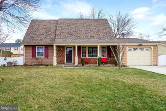 4209 Middle Ridge Dr, Fairfax, VA 22033