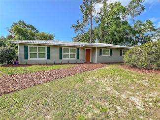 4905 NE 3rd Place, Gainesville, FL 32641