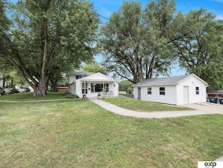 200 E P St, Weeping Water, NE 68463