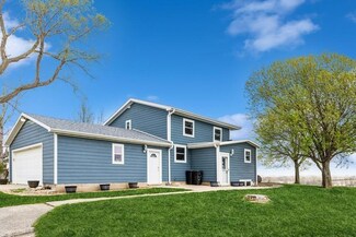 6113 W 60th St S, Colfax, IA 50054