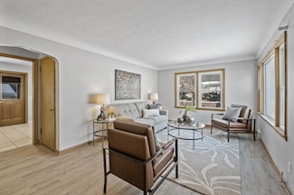 1345 Forest St, Saint Paul, MN 55106