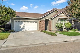 3487 Mecca Ave, Clovis, CA 93619