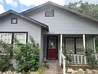 107 Russell St, Liberty Hill, TX 78642