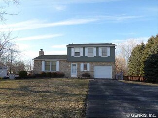 1417 Brookedge Dr, Hamlin, NY 14464