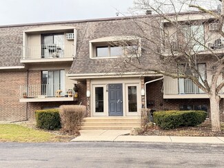 218 E Bailey Rd Unit M, Naperville, IL 60565