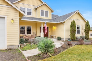 11100 Meadows Rd, White City, OR 97503