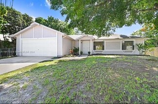 112 Vin Rose Cir SE, Palm Bay, FL 32909