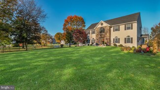 48 W Sandy Ridge Rd, Doylestown, PA 18901