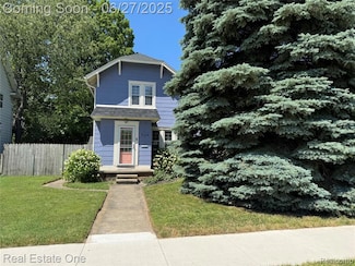 904 Michigan Ave, East Lansing, MI 48823