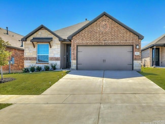 9342 Crestway Rd, Converse, TX 78109