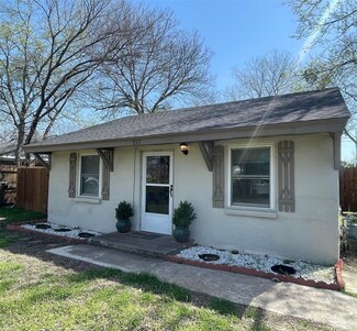 555 Joy Dr, Fort Worth, TX 76108