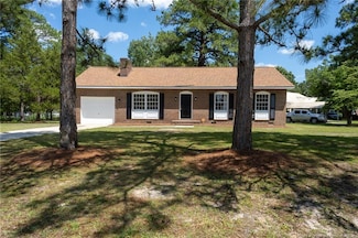 3551 Pioneer Dr, Hope Mills, NC 28348