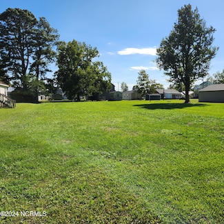 205 Main St, Winfall, NC 27985