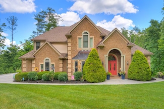 501 Old White Dr, Lewisburg, WV 24901