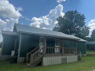 1013 Service Rd, Laurel, MS 39443