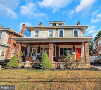 169 E Avon Rd, Brookhaven, PA 19015
