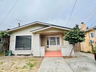 5525 Harvey Ave, Oakland, CA 94621