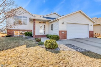 815 16th Ave W, West Fargo, ND 58078