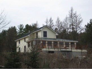 192 & 194 Bear Notch Rd, Corinth, VT 05039