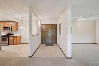 6670 Vernon Ave S Unit 301, Edina, MN 55436