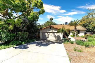 1279 Cypress Dr, Vista, CA 92084