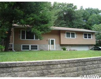 803 3rd St E, Altoona, WI 54720