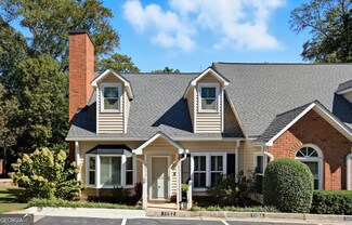 1052 Sasha Ln, Roswell, GA 30075