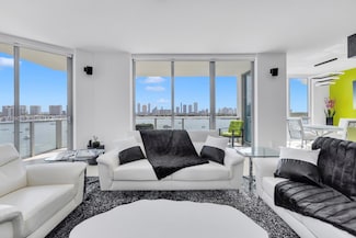 17111 Biscayne Blvd Unit 909, North Miami Beach, FL 33160