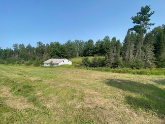6996 N Bay Rd, St. Ignace, MI 49780