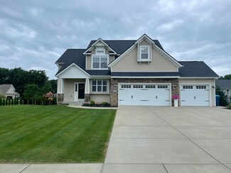 7940 Port Hope Dr, Kalamazoo, MI 49009