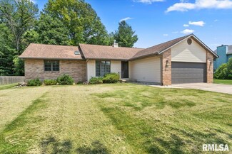 304 Missionary Ridge Dr, Springfield, IL 62711