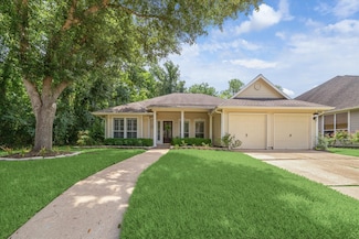 1530 Bent Trail Ct, Sugar Land, TX 77479